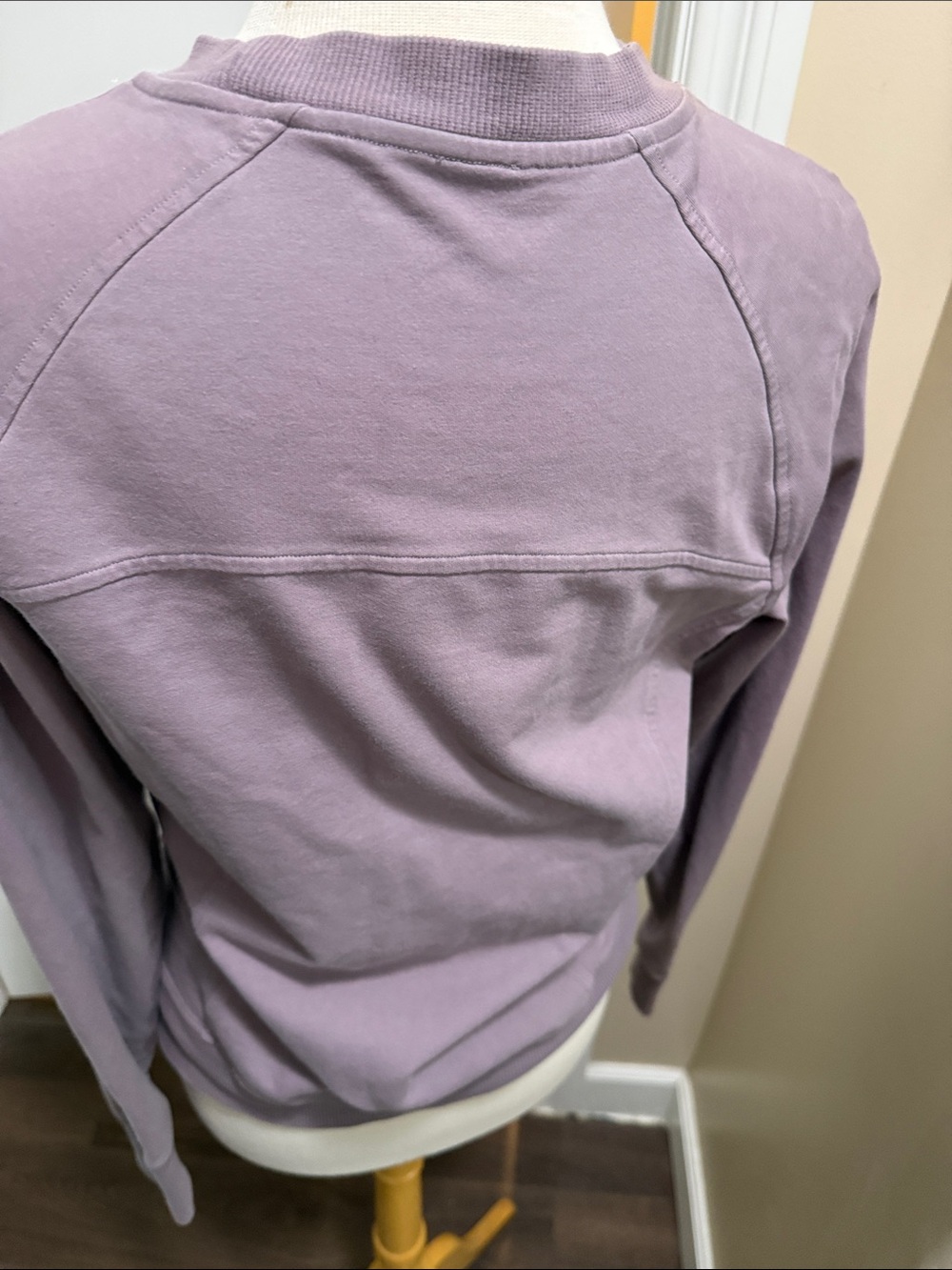 lululemon athletica Scuba Crew Sweatshirt in Dusky Lavender - Picture 4 of 9